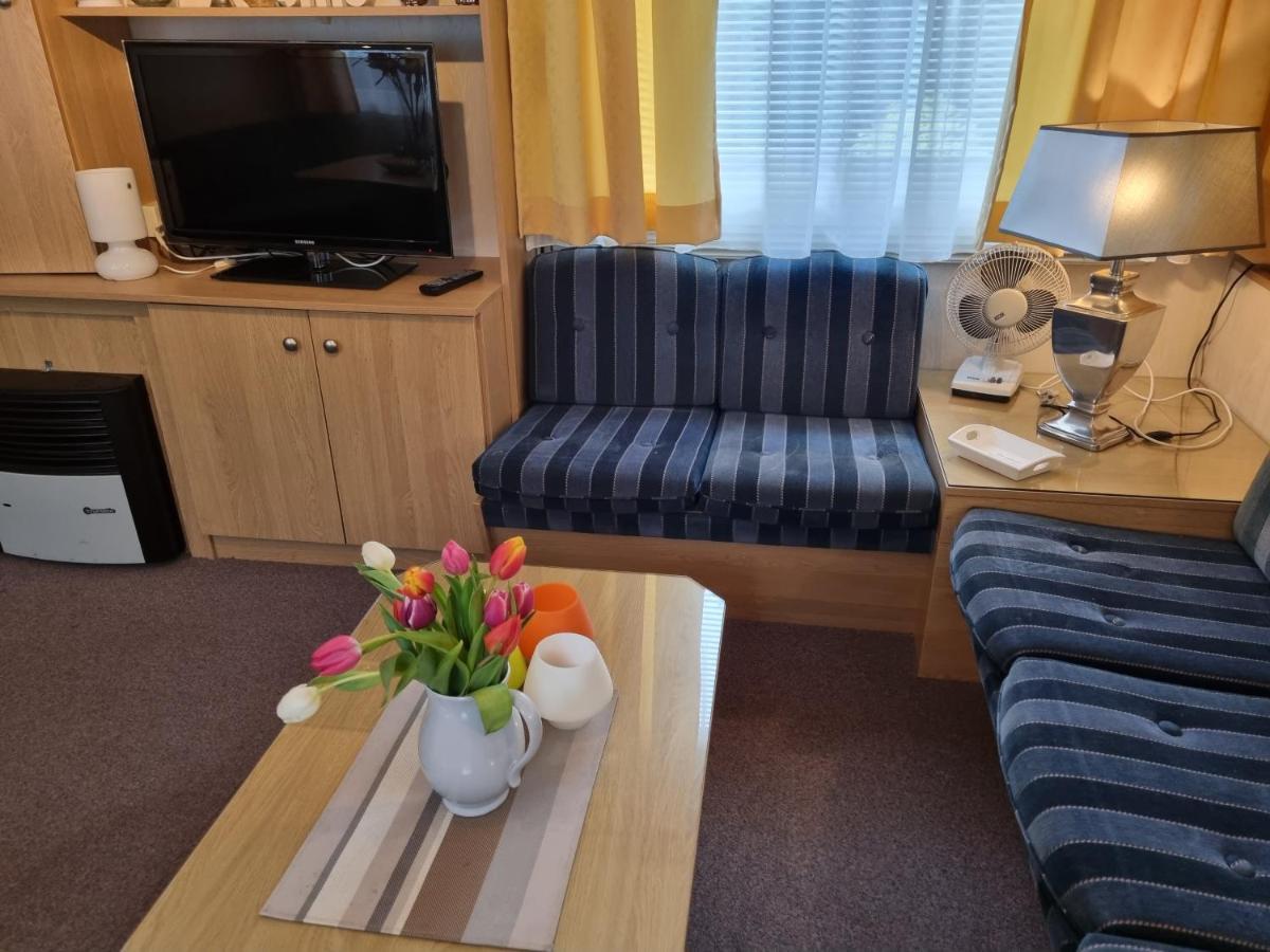 Camping Vossenberg - Op De Veluwe! 伊皮 外观 照片