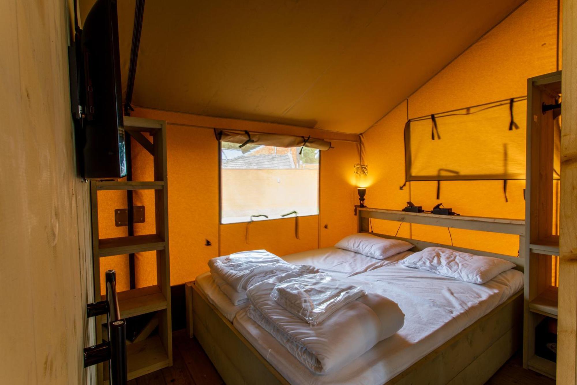 Camping Vossenberg - Op De Veluwe! 伊皮 外观 照片