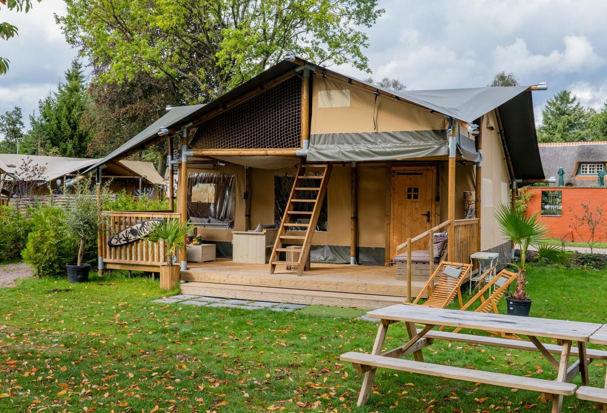 Camping Vossenberg - Op De Veluwe! 伊皮 外观 照片